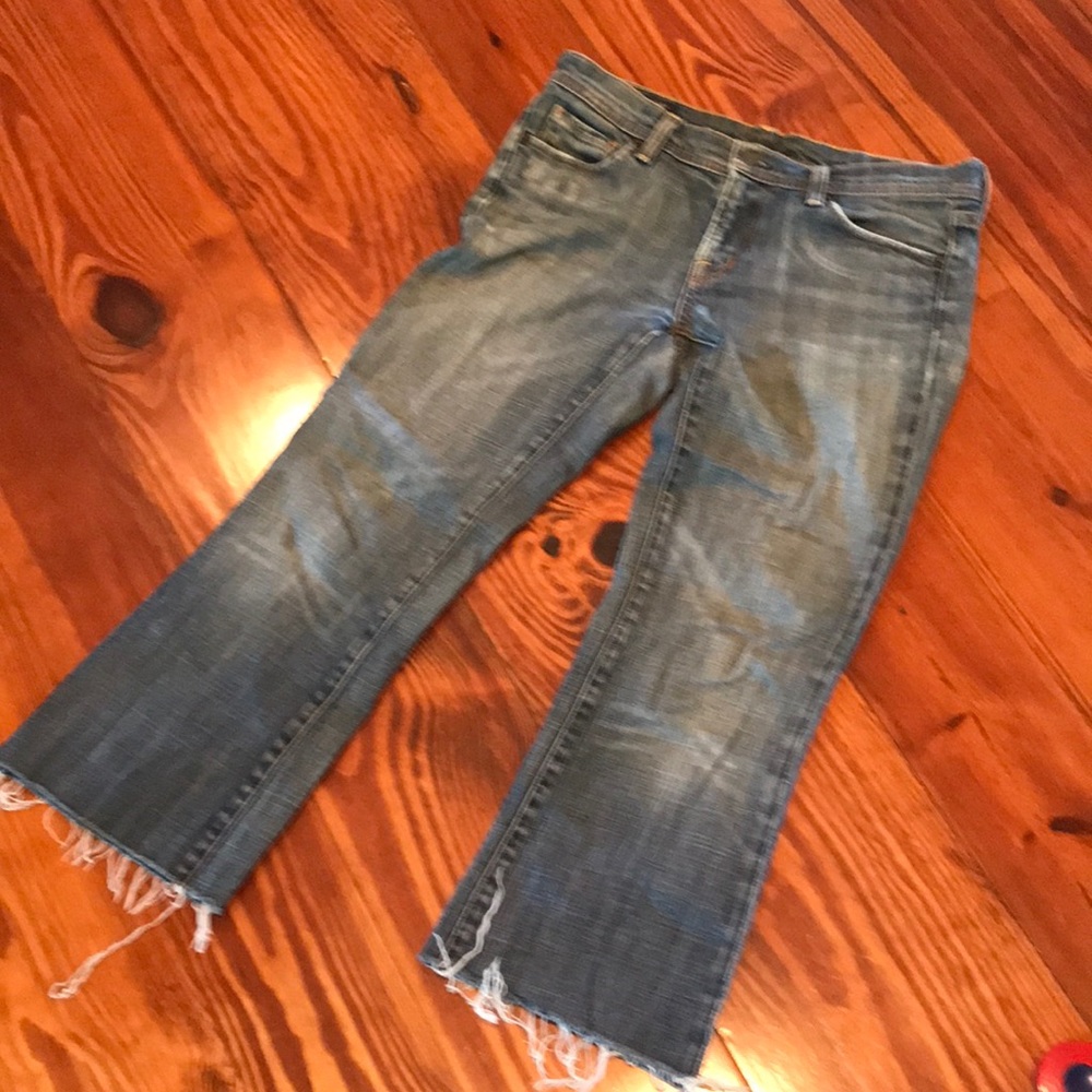 Citizen of Humanity cropped jeans!! ❤️ 28